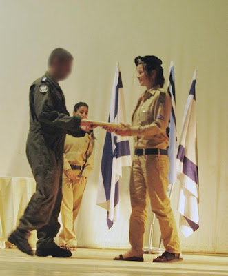 Award to Paramedic Who Improvised and Saved Lives