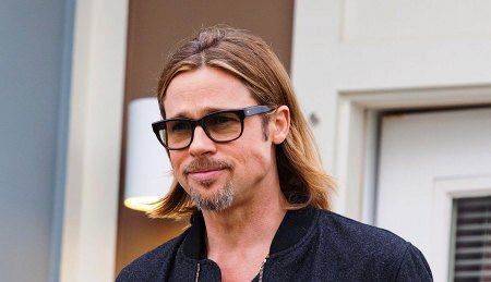 Brad Pitt Looks to Produce Holocaust Film