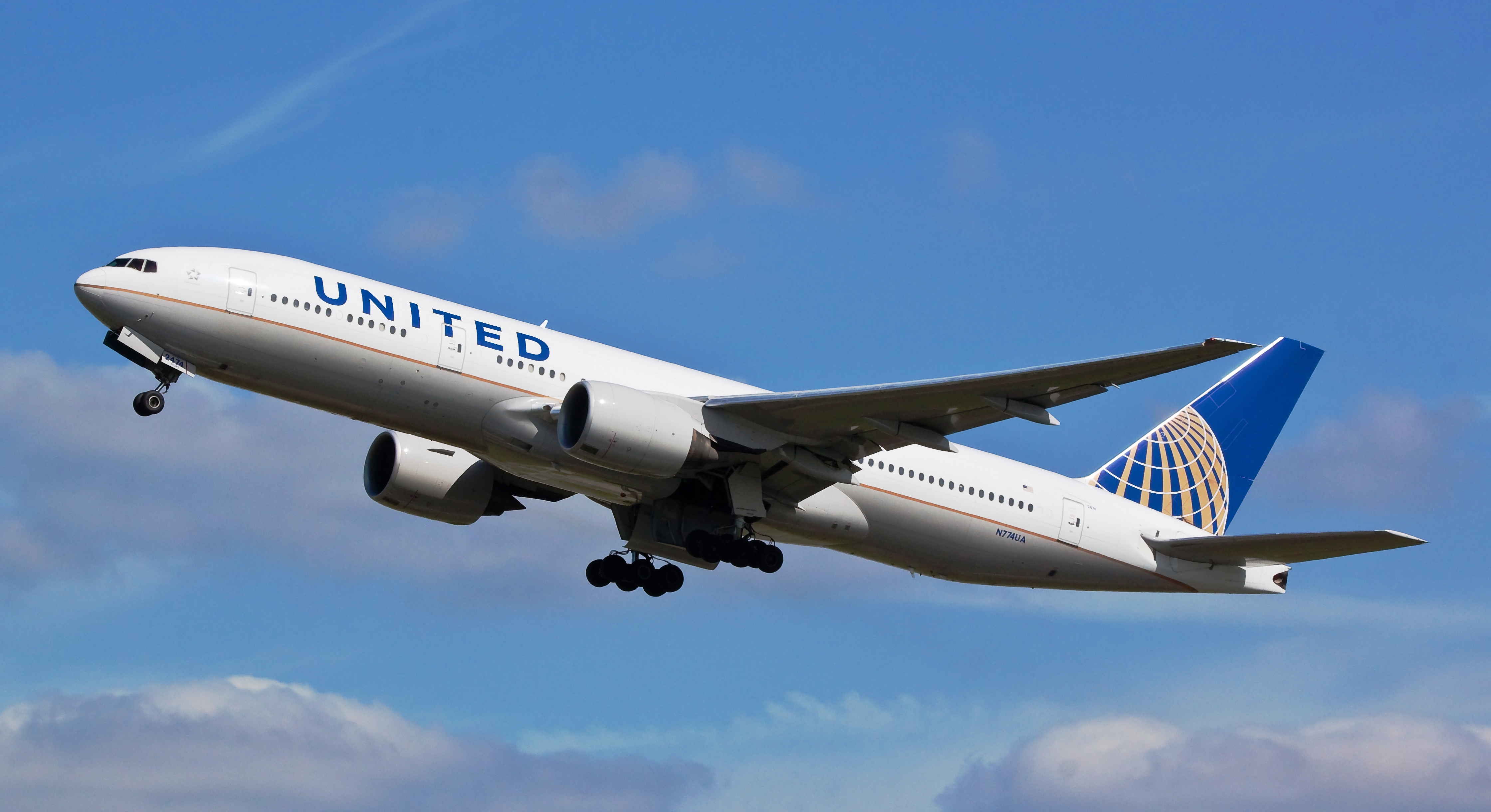How Israel Protects Passenger Planes From Hamas Rockets