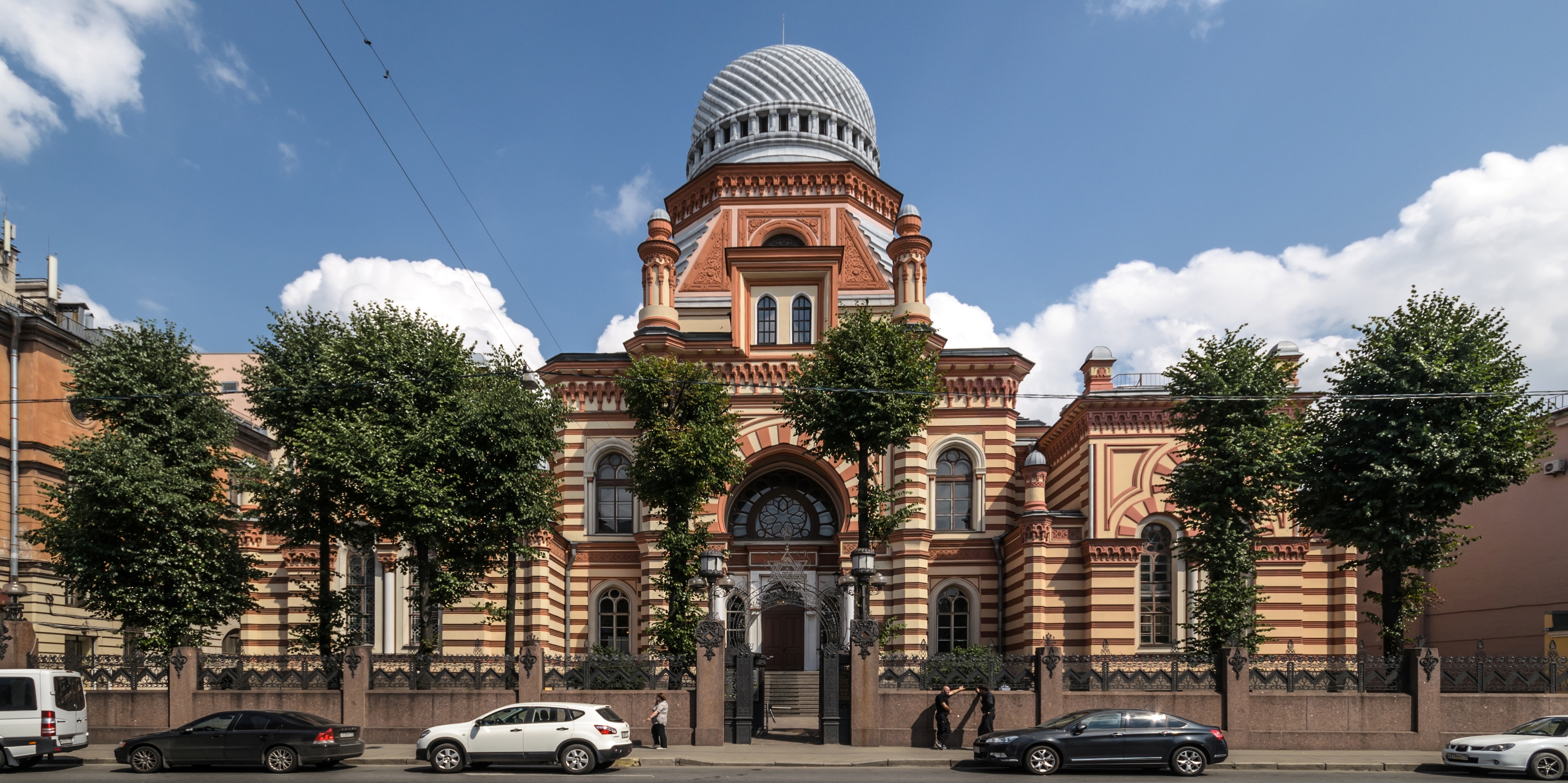 Eight of the World’s Most Beautiful Synagogues