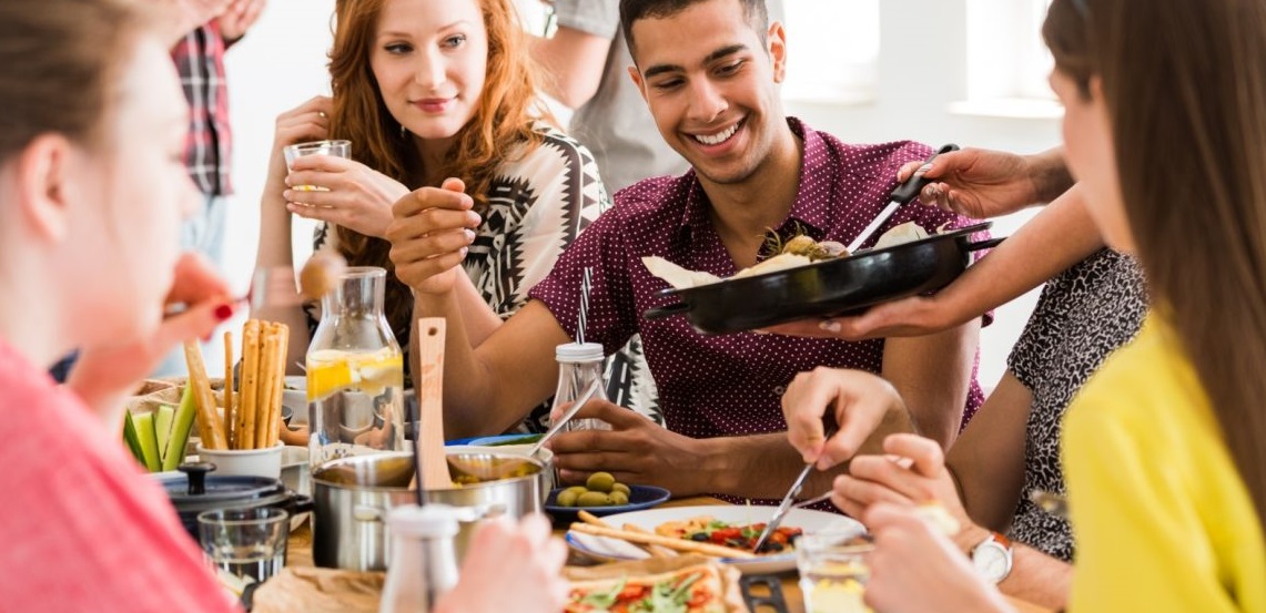 13 Reasons You Should Eat Like an Israeli