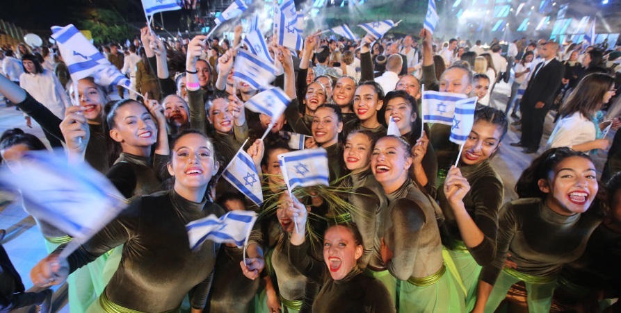 88% of Israelis Feel Satisfied with Life and Economy